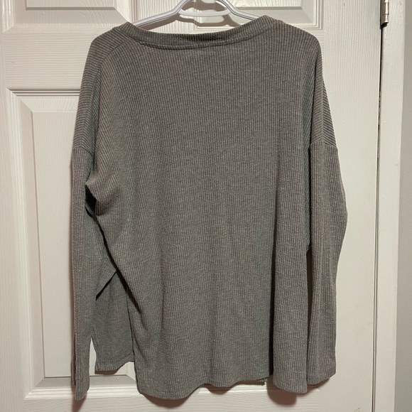 Grey sweater - Picture 2 of 2